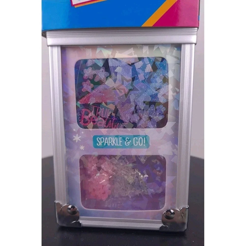 Cra Z Art My Look On The Go Beauty Caddy; Eyes Lips And Nails New In Box